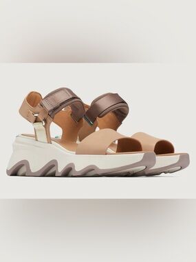 Sorel Tan & White Platform Sandals with Blue Accent, Sz 10.5, Like New